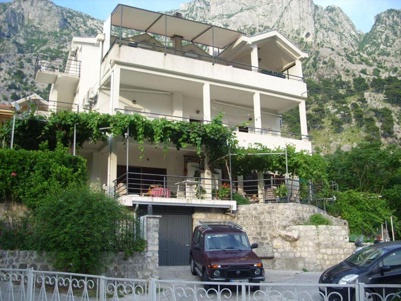Apartments Dakovic Kotor Exterior photo
