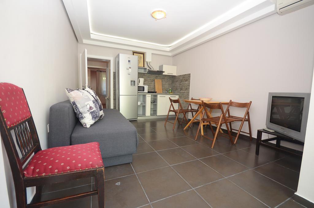 Apartments Dakovic Kotor Exterior photo