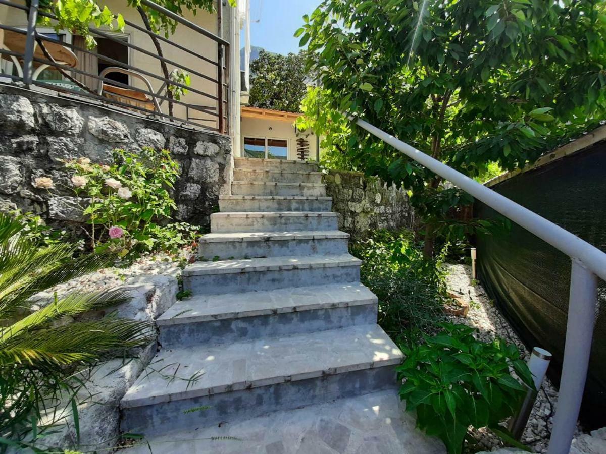 Apartments Dakovic Kotor Exterior photo